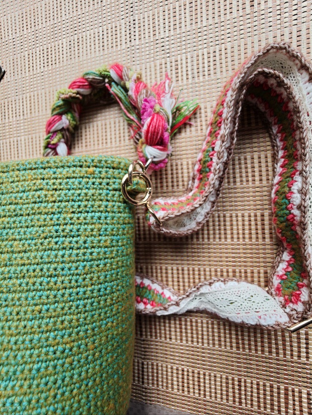 Handmade Crochet Mushroom House Boho Crossbody Bag, Cottagecore Shoulder Bag - Picture 9 of 16